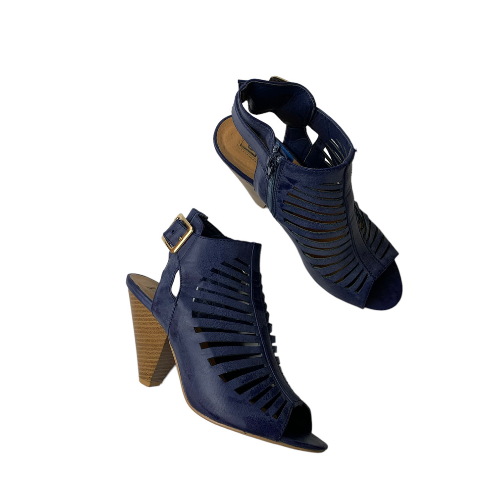 Leila Stone Heels Teela Size 8.5 Buckle Detail Peep-toe Side-zip